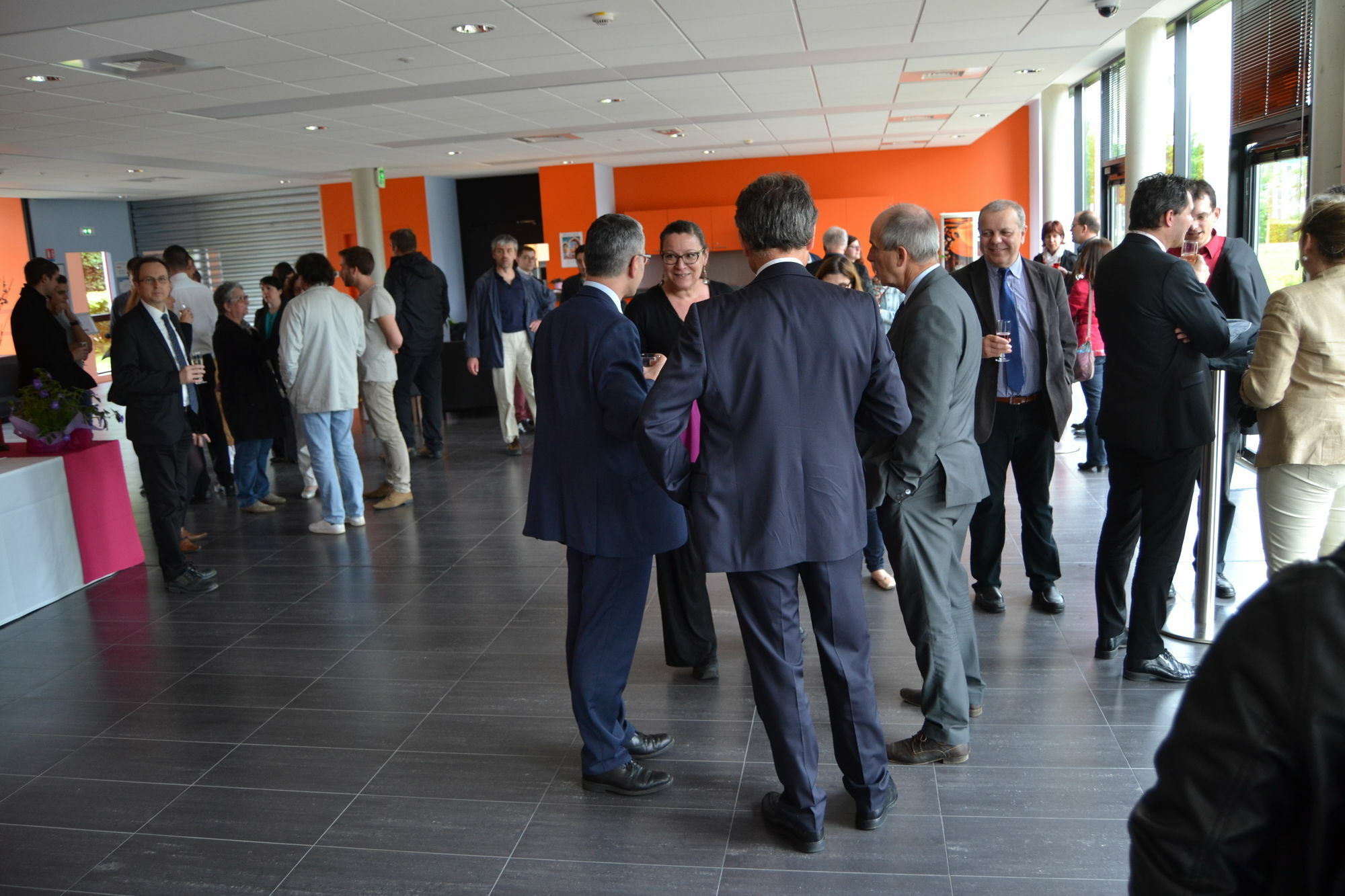 Adonis Dijon Maison Internationale Bagian luar foto